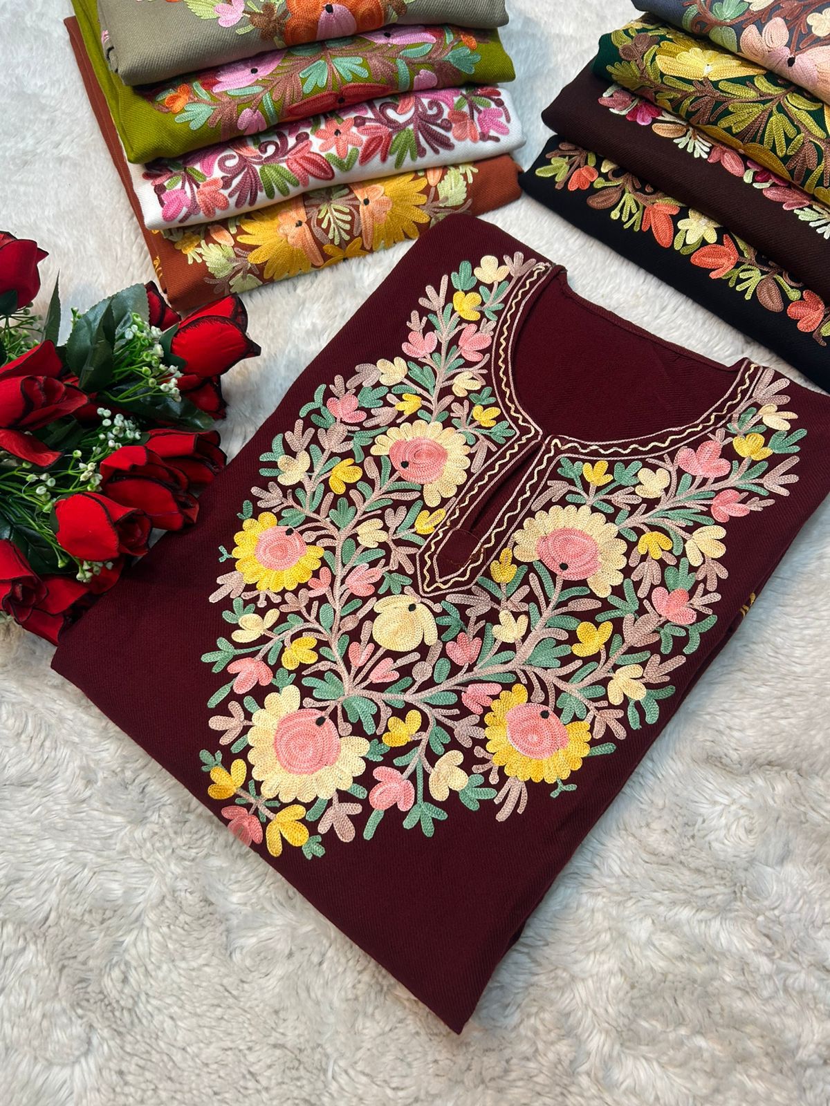Maroon Kashmiri Ariwrok Pheran