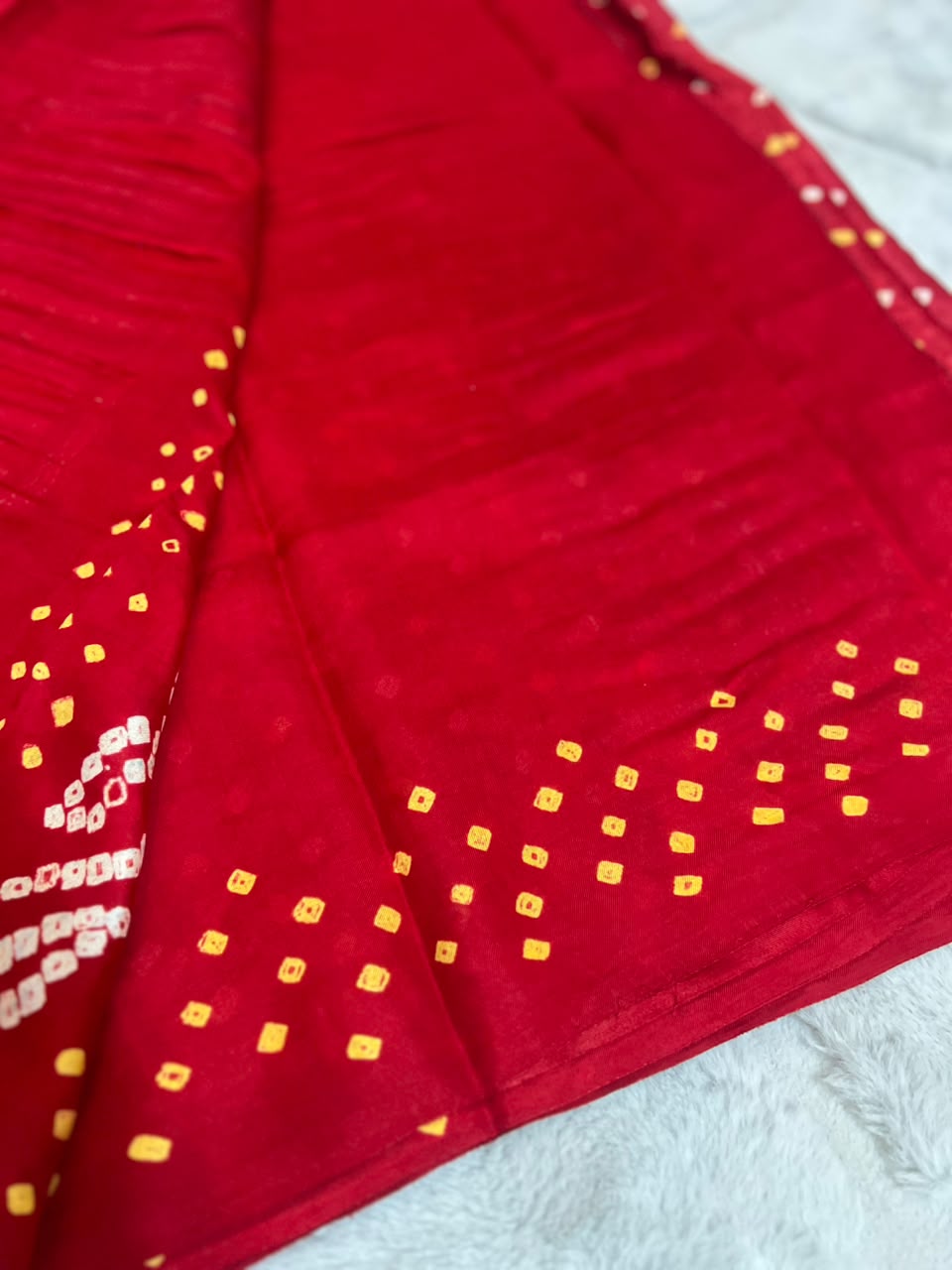 Beautiful Red Bandhini Gajji Silk Saree with Blouse Piece