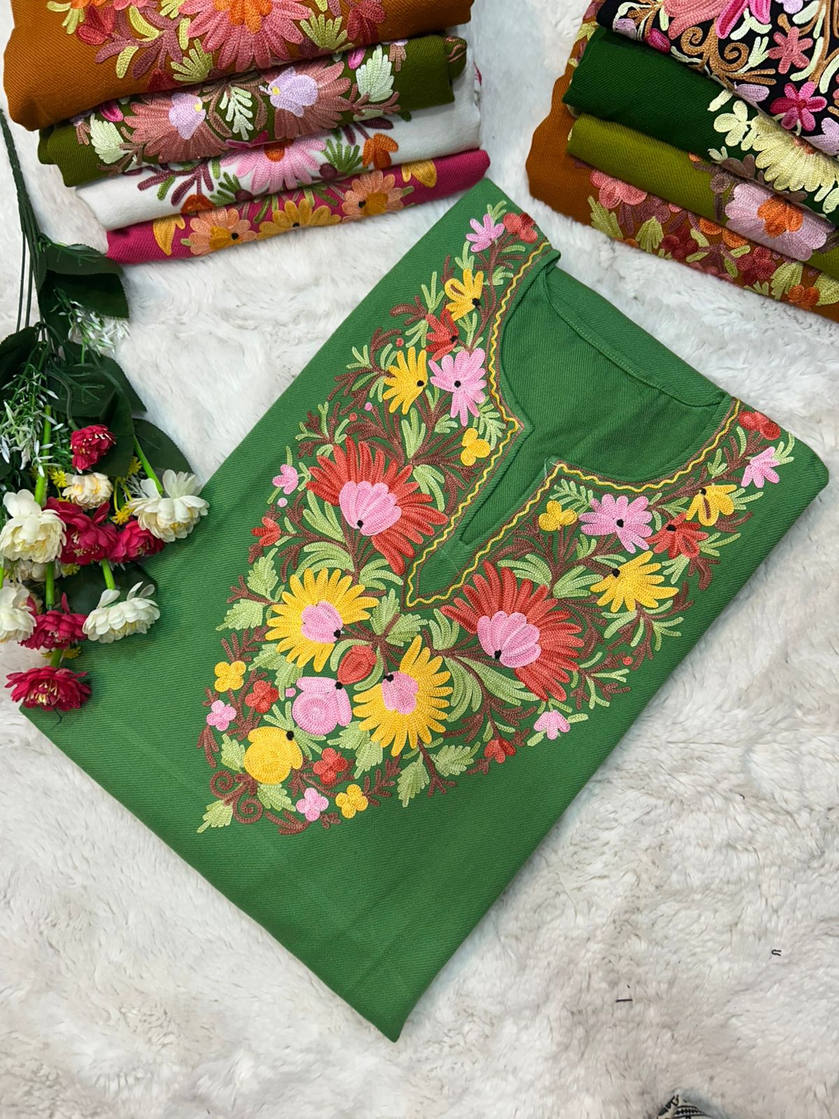 Green Kashmiri Ariwork Pheran