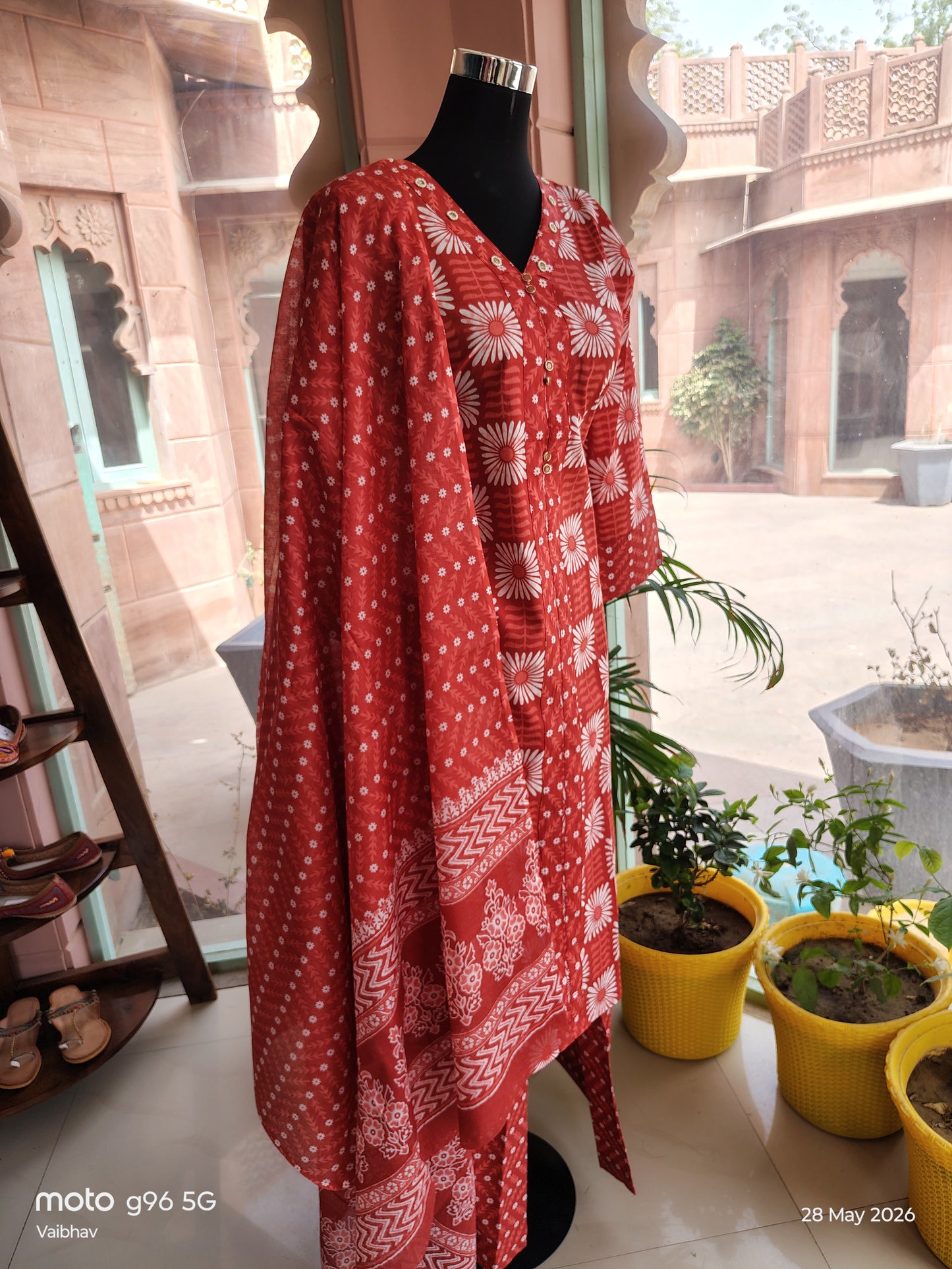 Pretty Red Daisy Print Cotton 3 Piece Suit (Size: 2XL)