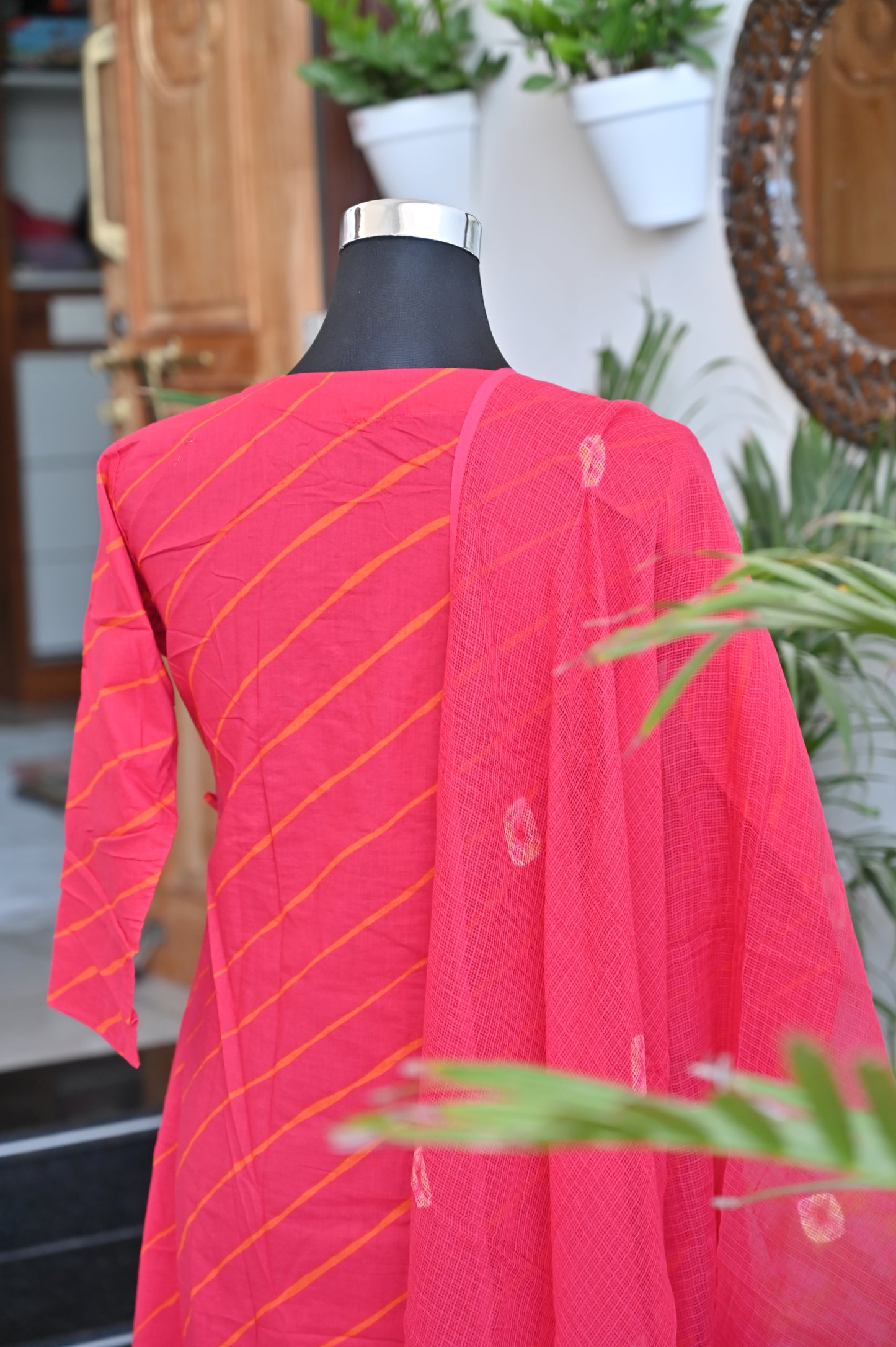 Lahariya Print, Mirror Work Cotton Suit
