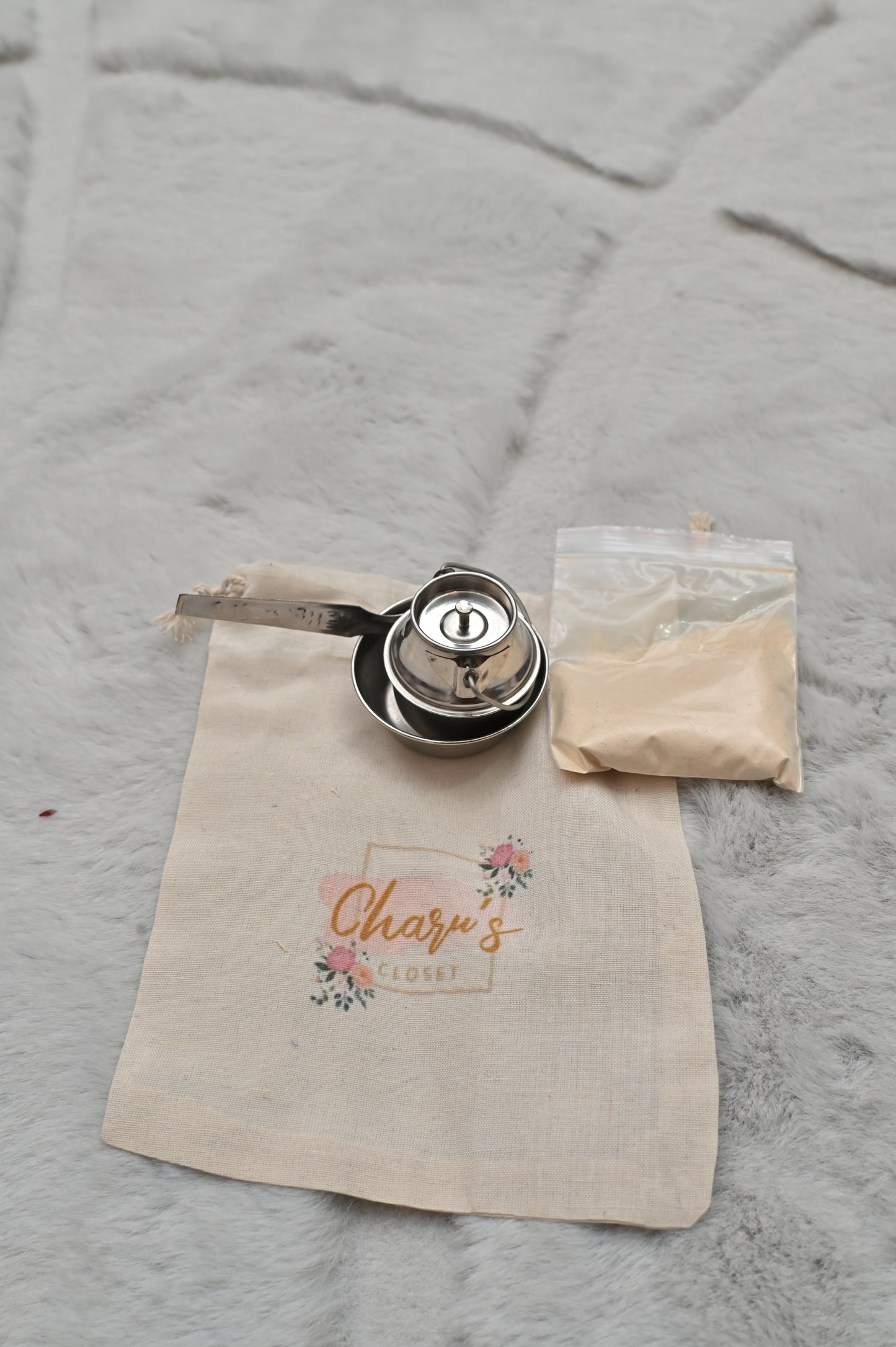 Sandalwood and Saffron Face Pack