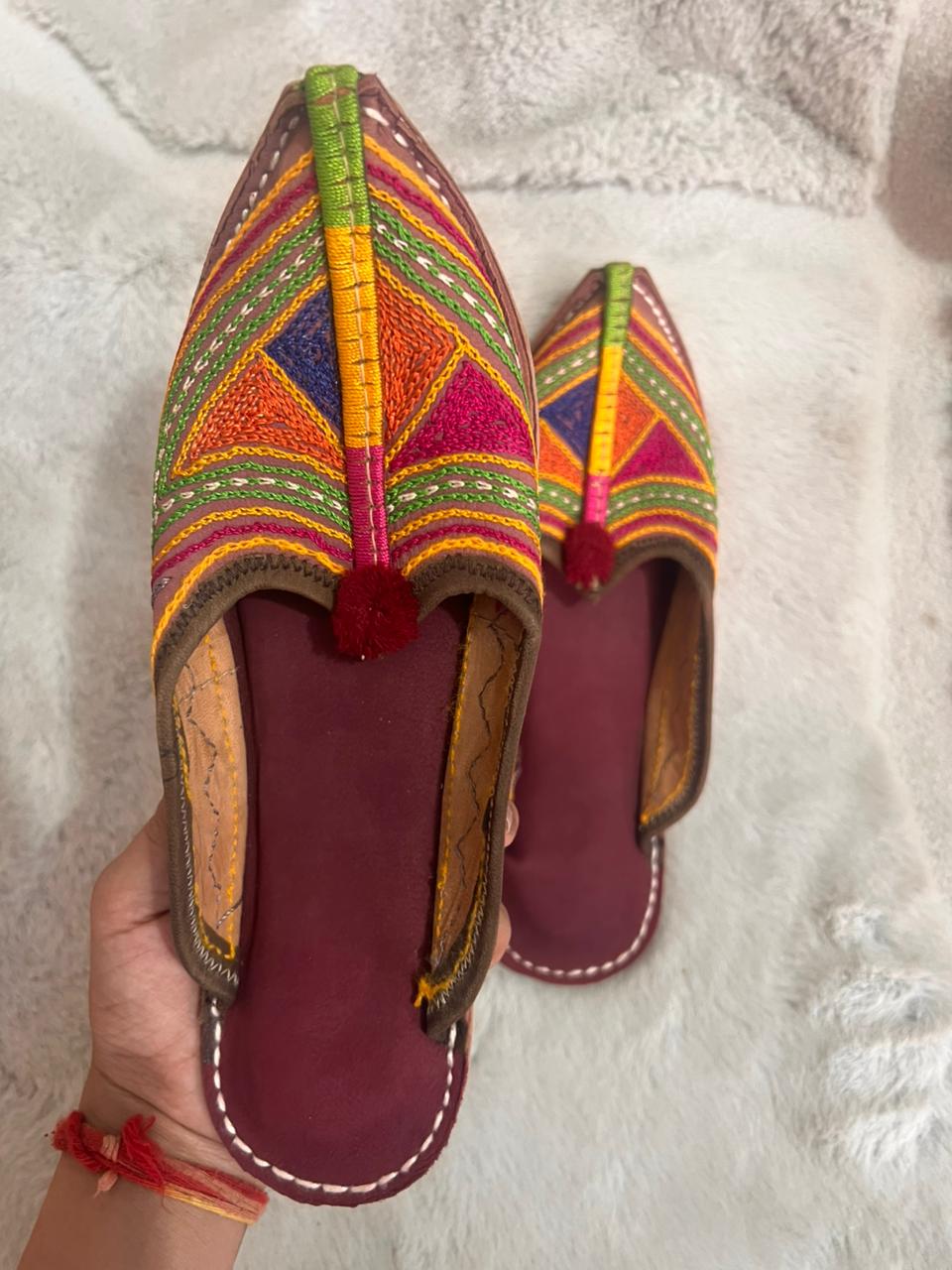 Beautiful Multicolor Pure Leather Designer Mojadi