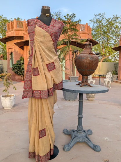 Beautiful Cotton Mulmul Saree with Unstitched Blouse Piece