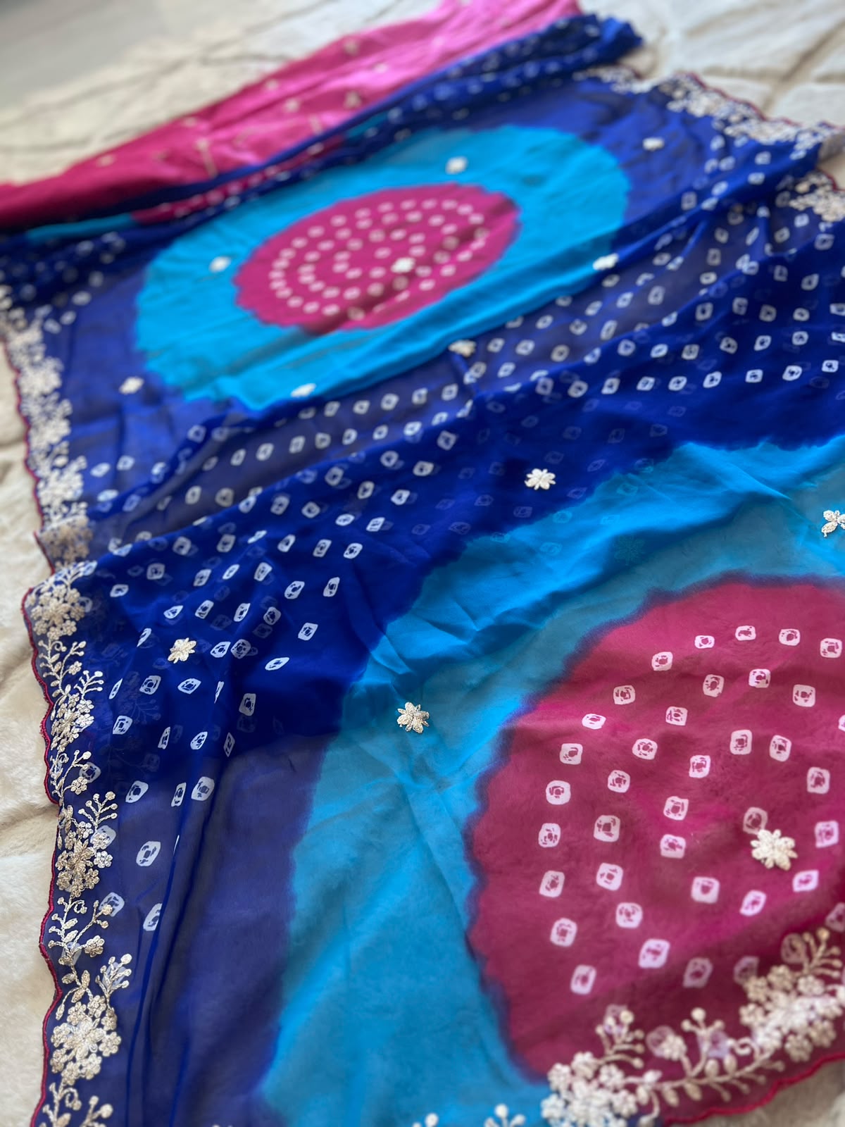 Beautiful Colorful Saree with Kasida and Cut Work on the Border and Heavy Blouse Piece