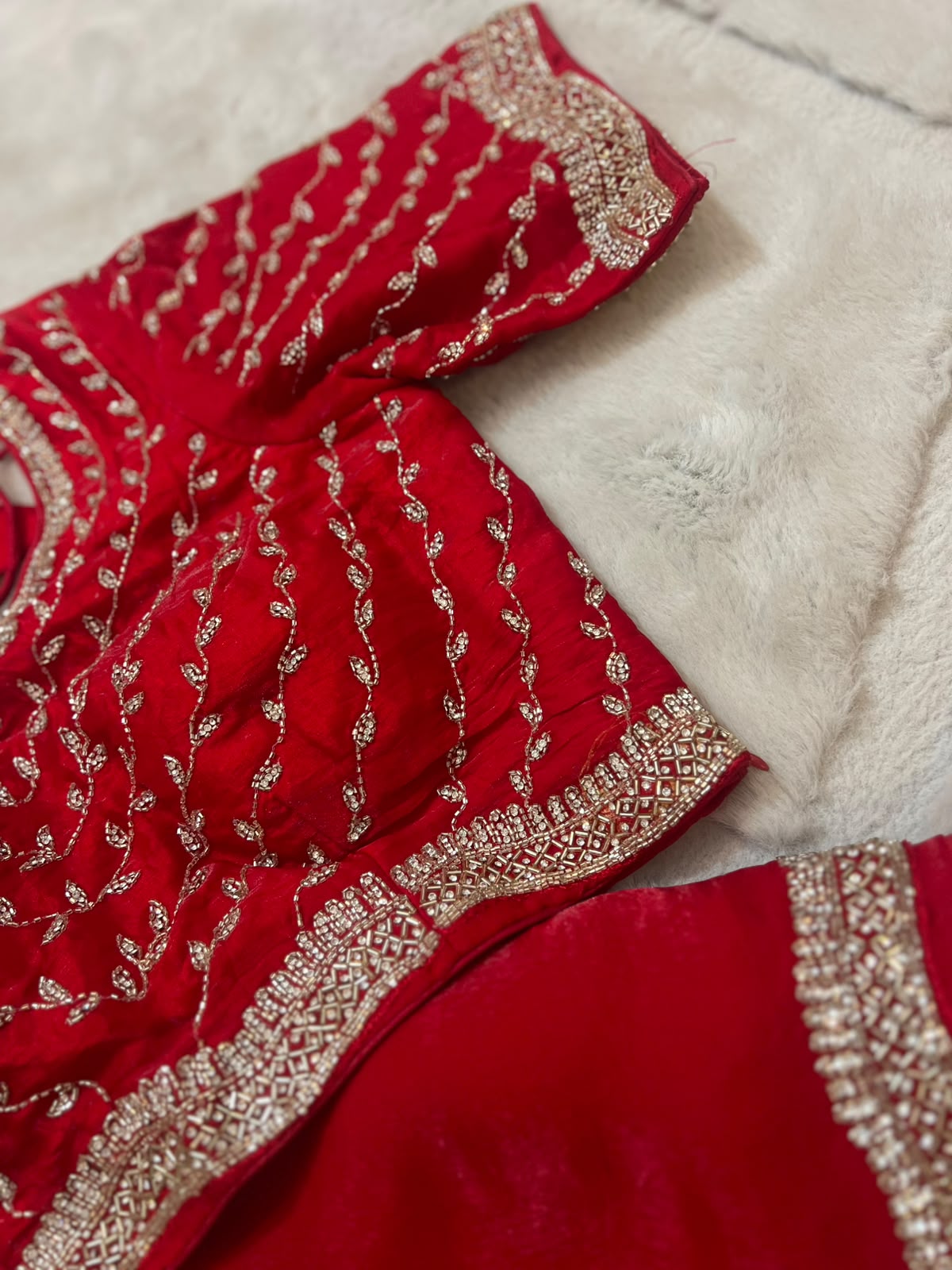 Beautiful Red Color Fendy Tissue Saree with Stitched Blouse (Free Size Till 40)