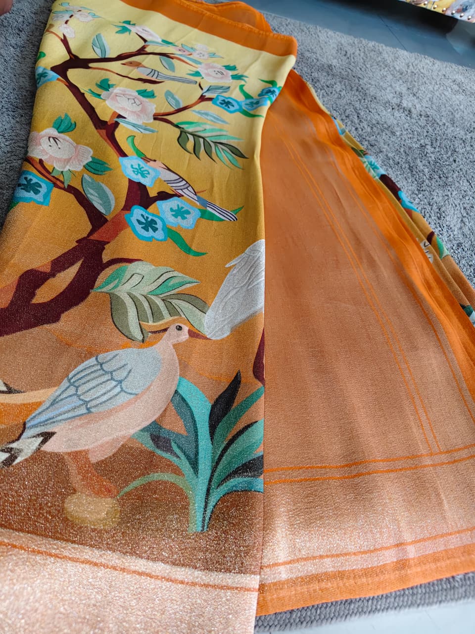 Beautiful Cosmos Saree with Blouse Piece