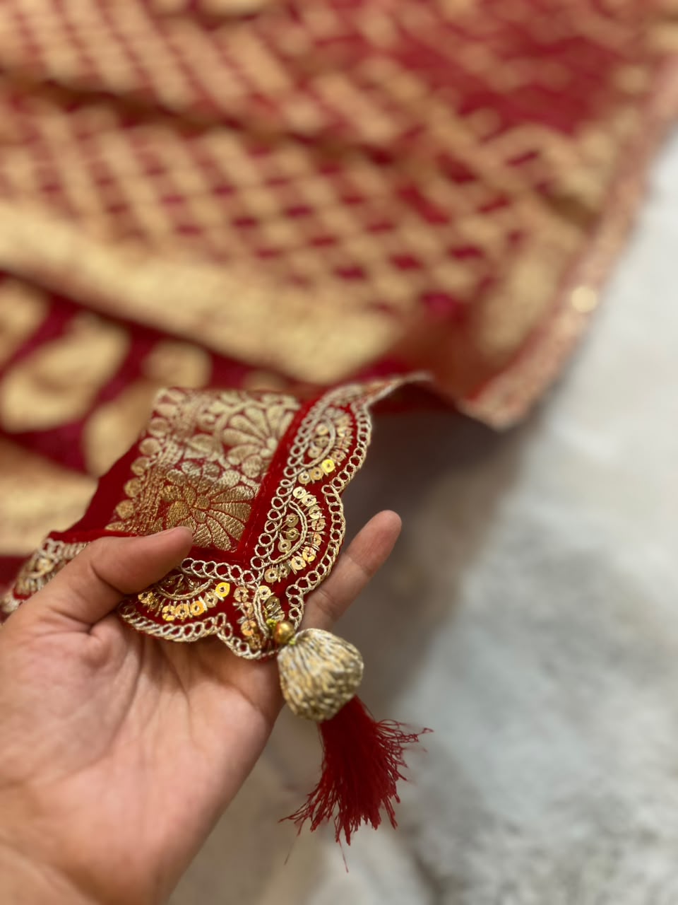 Pure Georgette Banarasi Bandhini Odhna