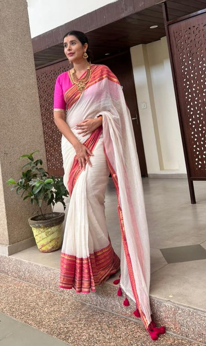 Beautiful Malmal Saree with Blouse Piece