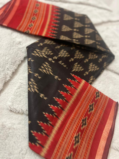 Beautiful Pure Malmal Saree with Thread Zari Work