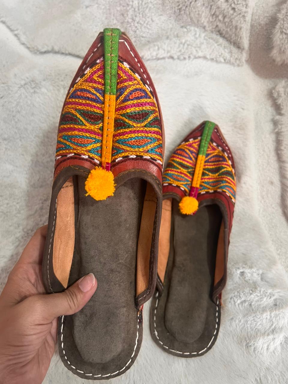 Beautiful Multi-Color Pure Leather Designer Mojadi