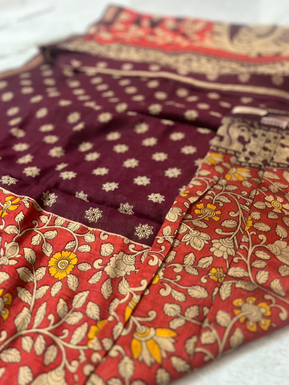 Beautiful Pure Malmal Red and Wine Combination Saree with Thread Zari Work