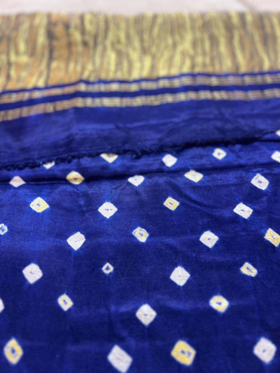 Pure Gaji Silk Bandhini Saree with Heavy Zari Pallu and Same Fabric Blouse Piece