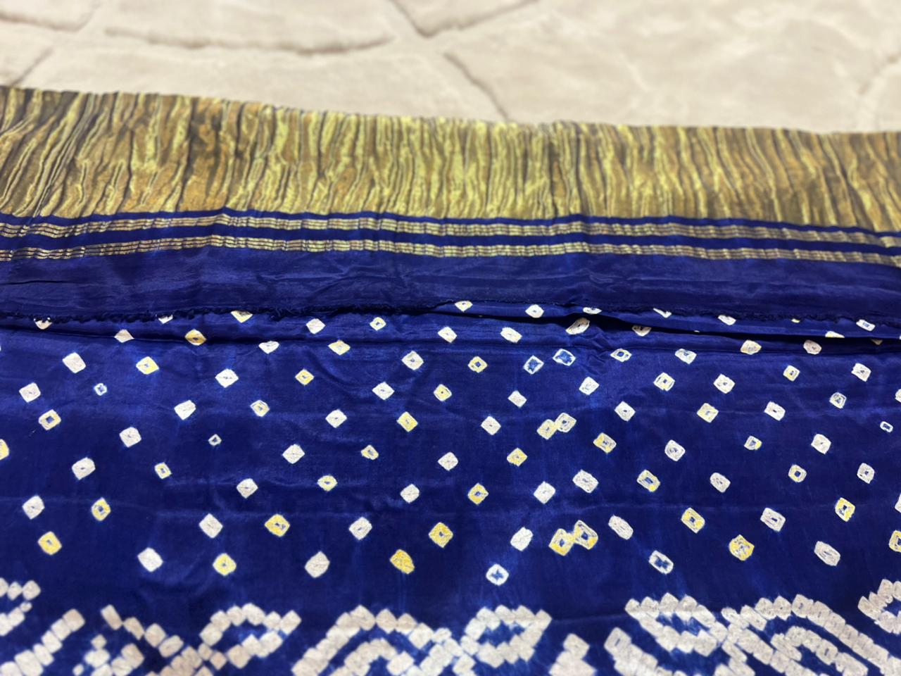 Pure Gaji Silk Bandhini Saree with Heavy Zari Pallu and Same Fabric Blouse Piece