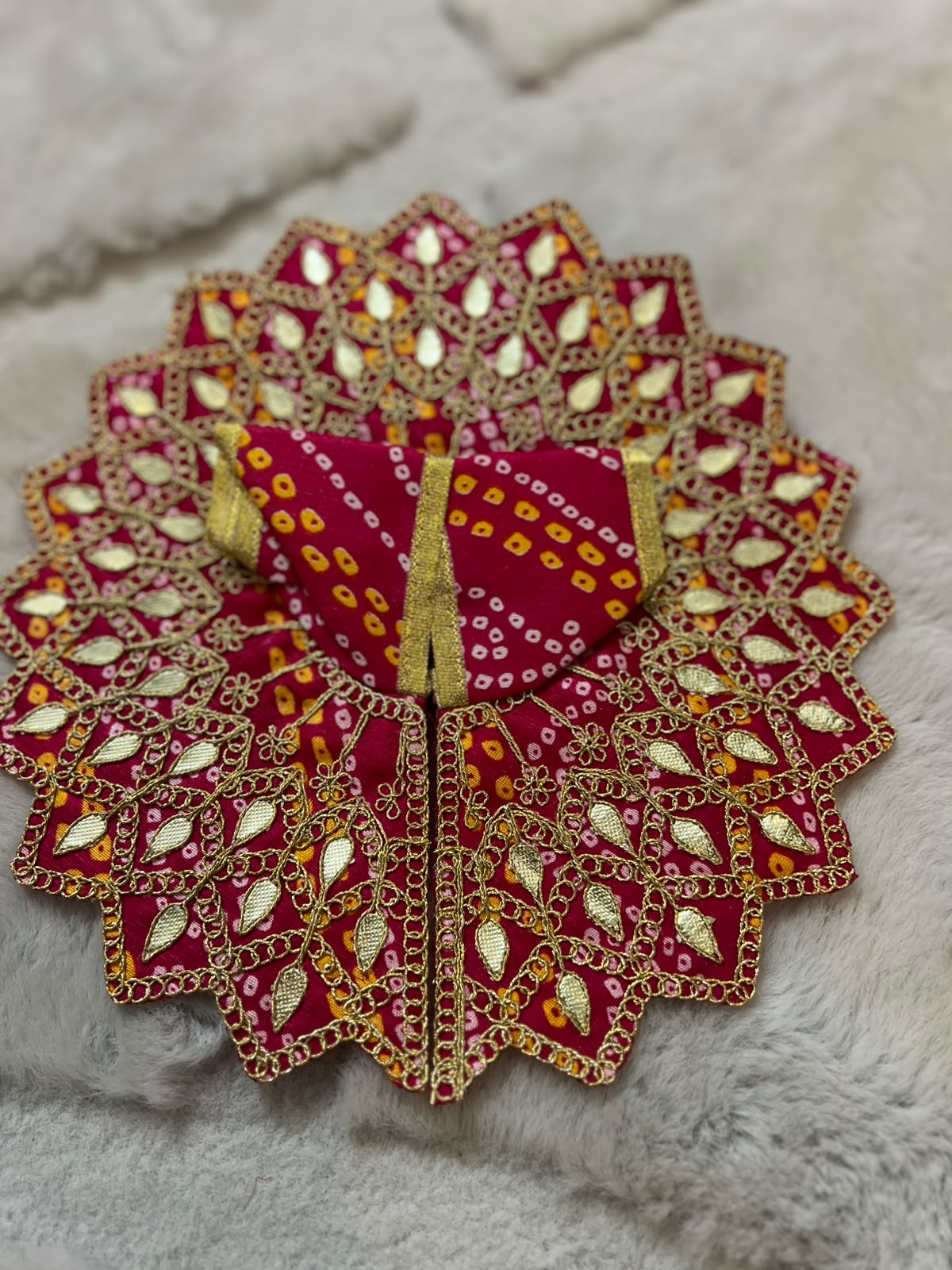 Beautiful Gota Bandhini Designer Thakur Ji ki Poshak (Size 5)