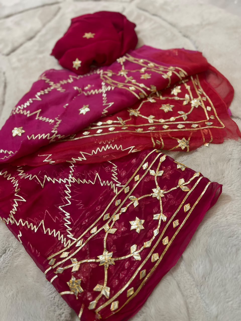 Beautiful Pure Chiffon Dual Shade Gota Designer Zaal Saree with same work Crepe Blouse Piece