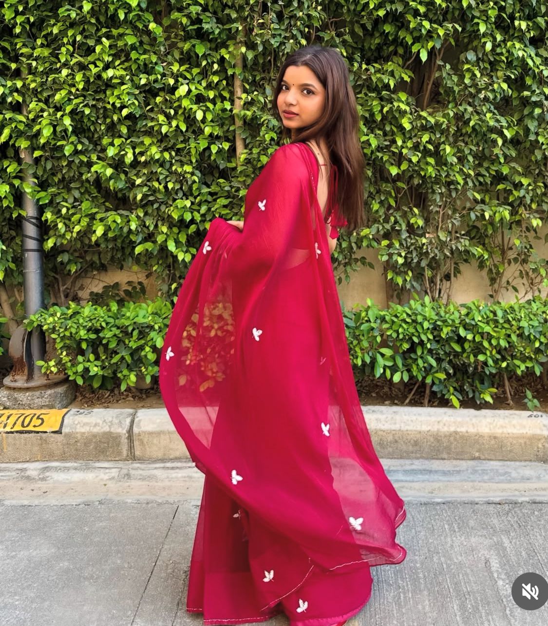 Soft Chiffon Pearl Work (Teen Patti Buti Design) Red Saree with Same Fabric Blouse Peice