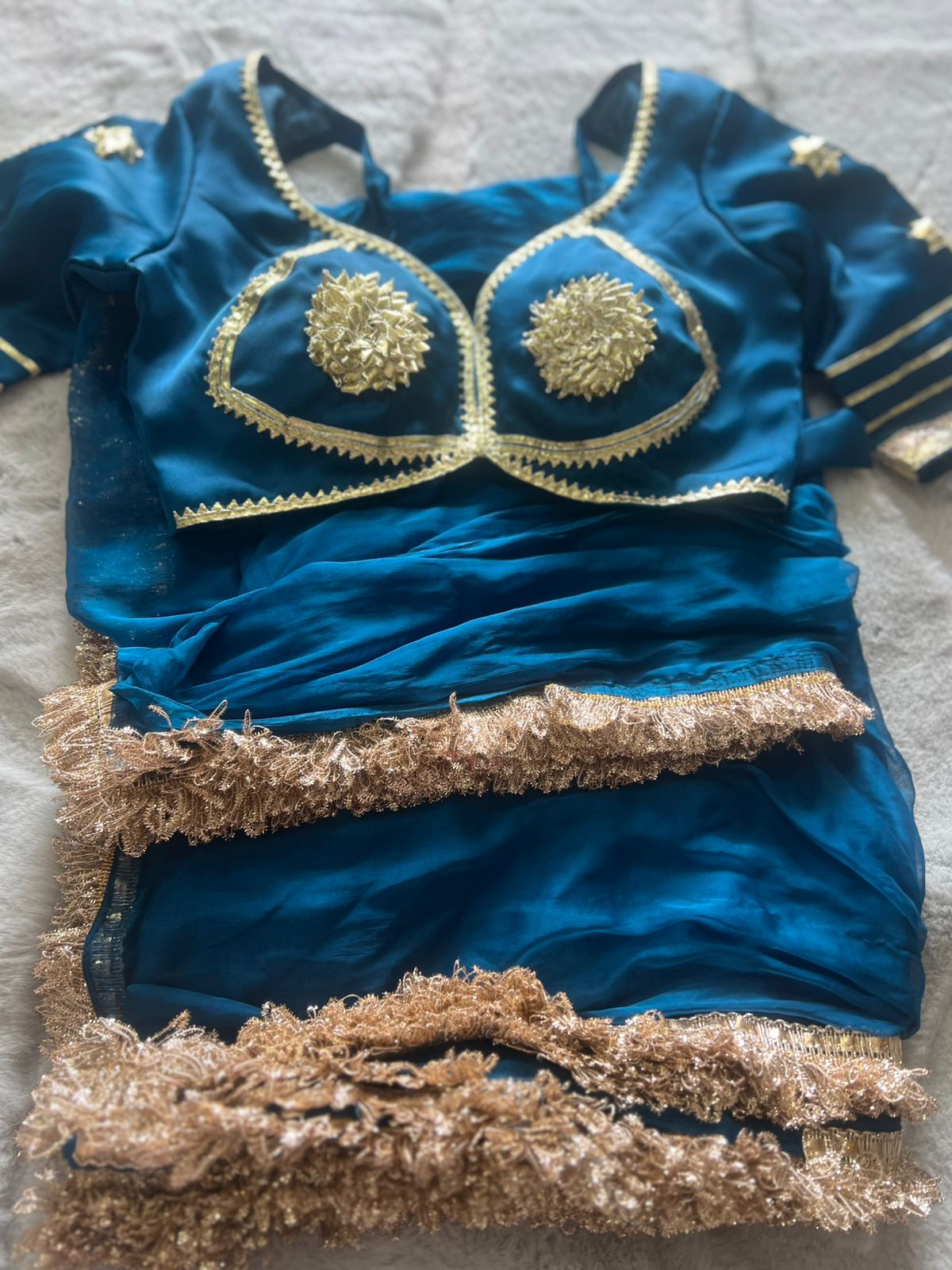 Designer Kanchli Blouse with Soft Chiffon Blue Saree with Traditional Border