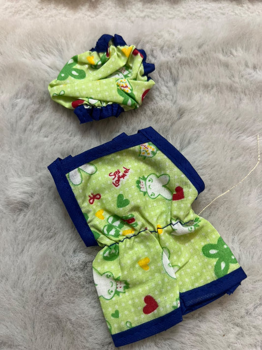 Beautiful Green Color Thakur Ji Dress (Size 4)