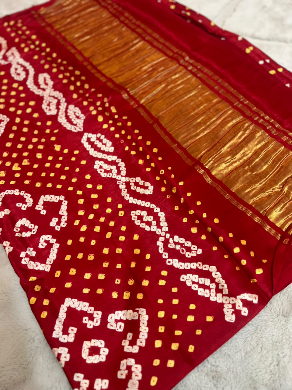Beautiful Red Bandhini Gajji Silk Saree with Blouse Piece
