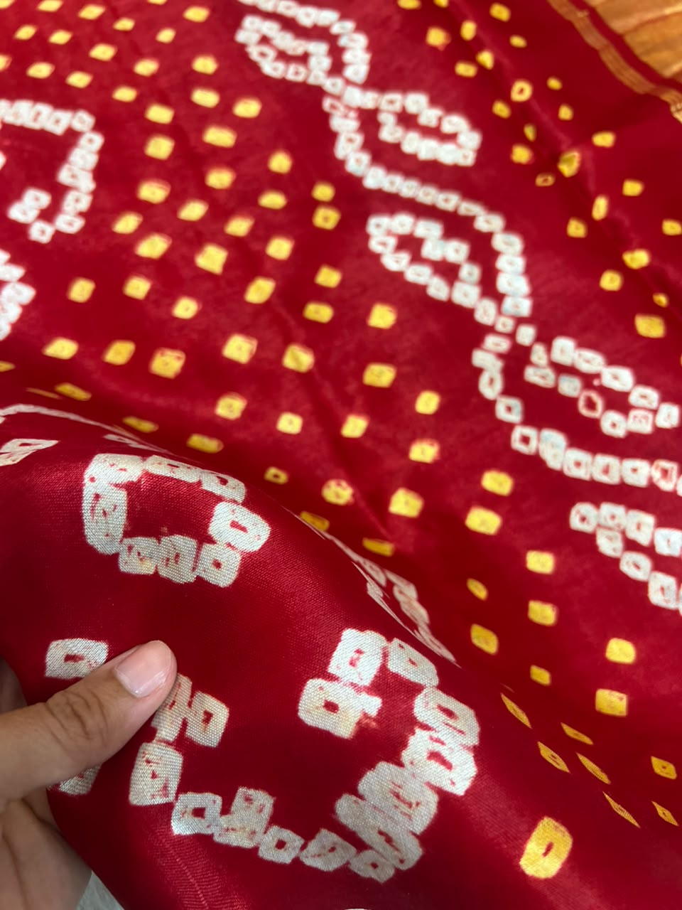 Beautiful Red Bandhini Gajji Silk Saree with Blouse Piece
