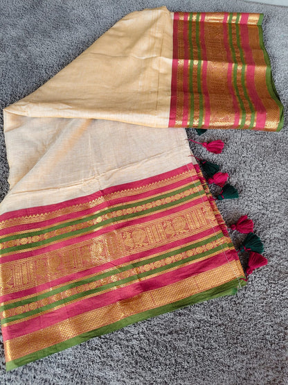 Beautiful Malmal Saree with Blouse Piece
