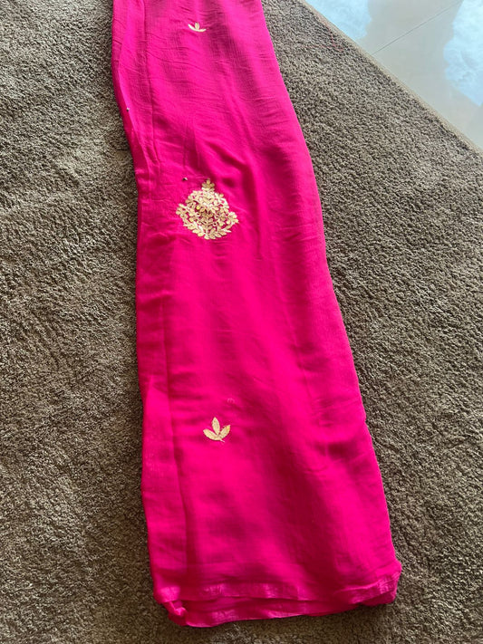 Beautiful Pink Chifffon Saree, Gota Work all over the Saree with Same Fabric Blouse Piece