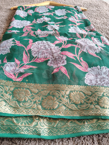 Green Color Beautiful Printed Crepe Sarees with Heavy Border and Same Blouse Piece
