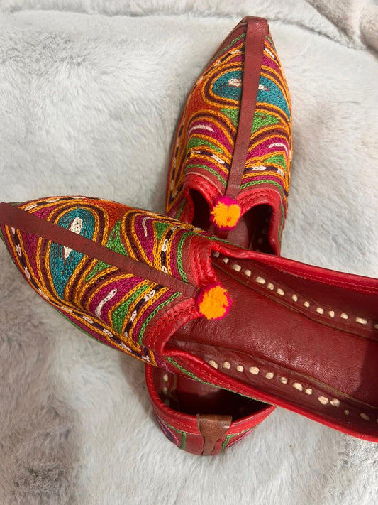 Beautiful Multi-Color Pure Leather Designer Mojadi