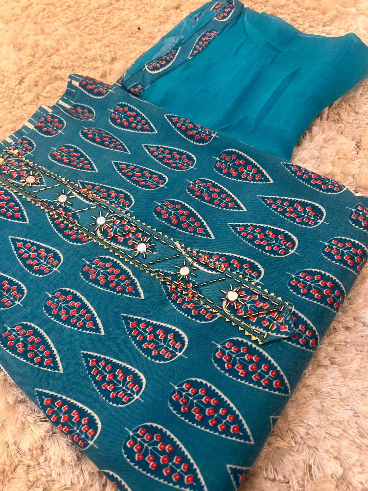 Beautiful Bandhini Print Suit (Unstitched)