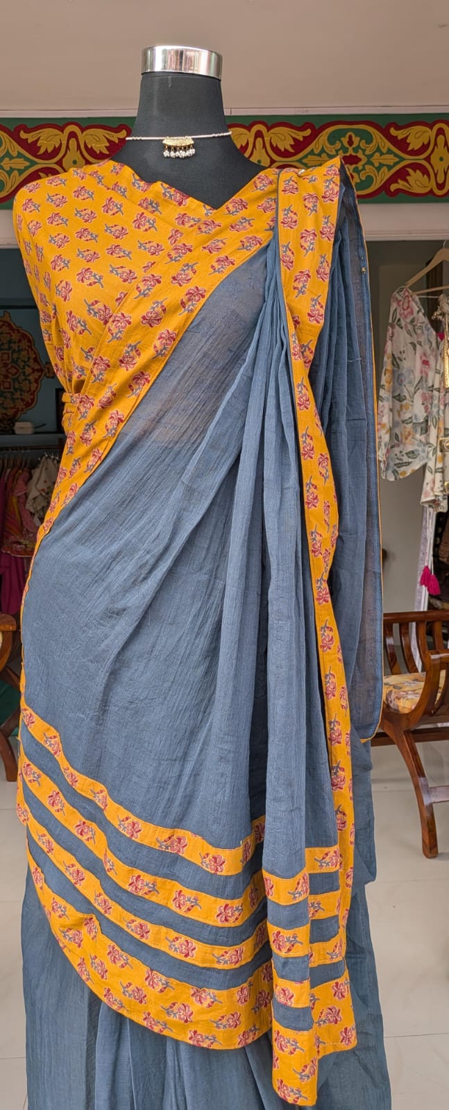 Beautiful Cotton Mulmul Saree with Unstitched Blouse Piece