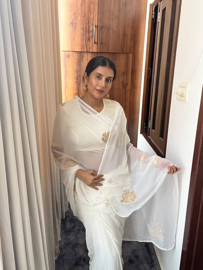 Beautiful White Chifffon Saree Gota Work all over the Saree with Same Fabric Blouse Piece