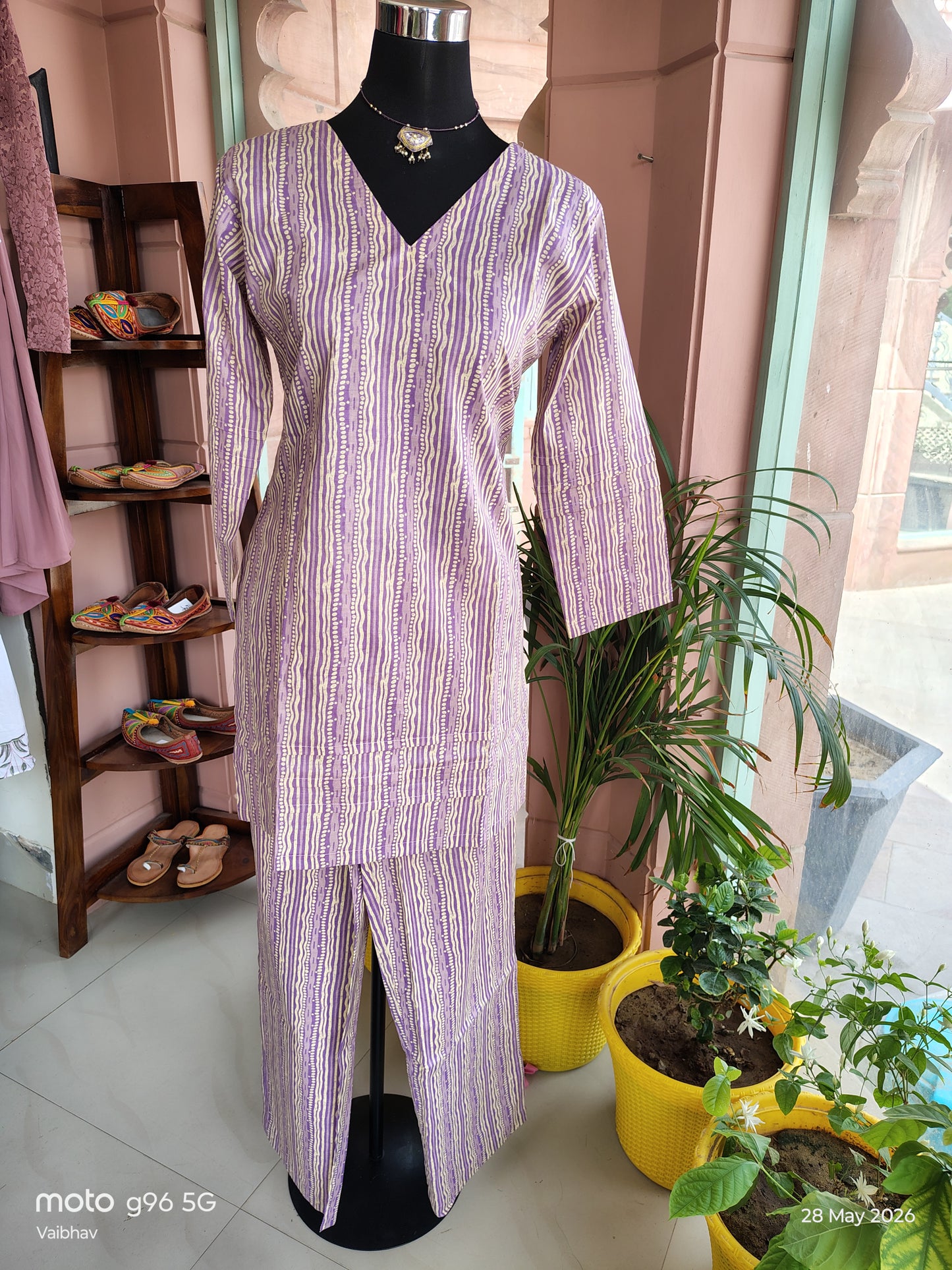 Beautiful Purple V Neck Co-Ord Set (Size: L)