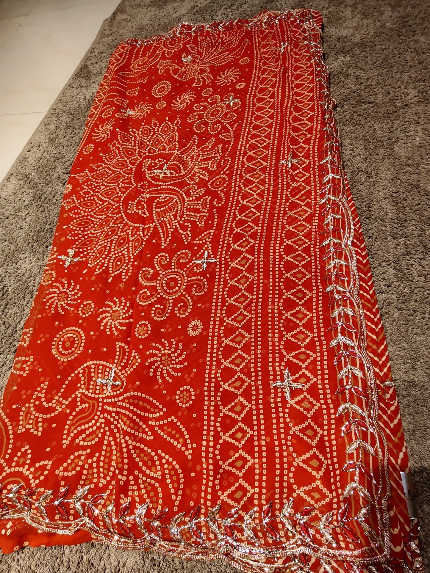 Beautiful Red Color Bandhini Designer Saree with Heavy Border and Blouse Piece