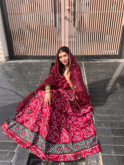 Cotton Bandhej Poshak (Medium Size)