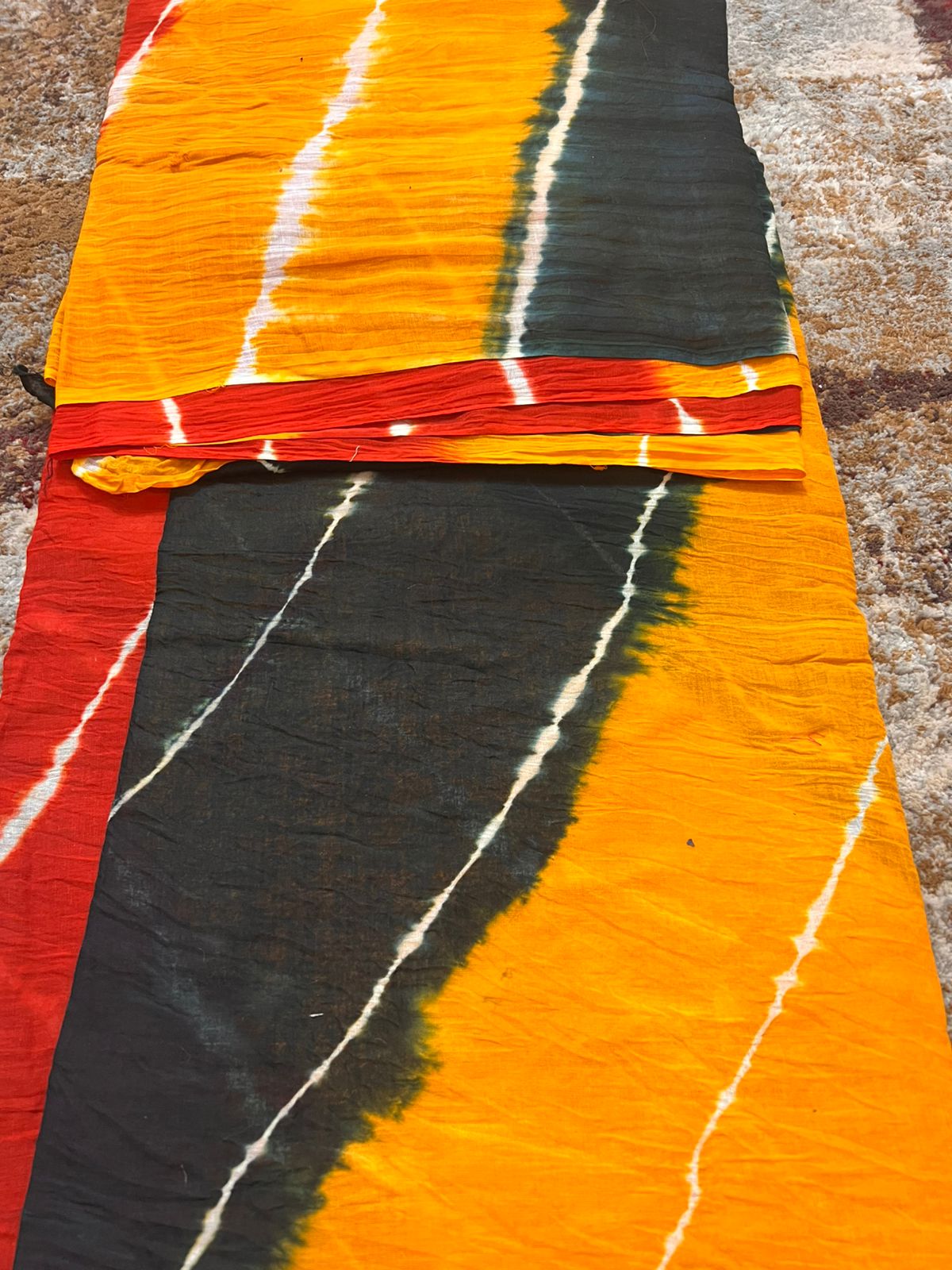 Soft Cotton Malmal Laheriya Saree with Bandhini Blouse Peice