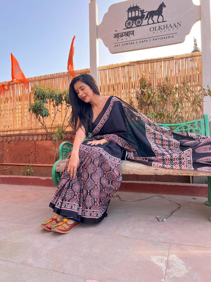 Beautiful Black Cotton Saree