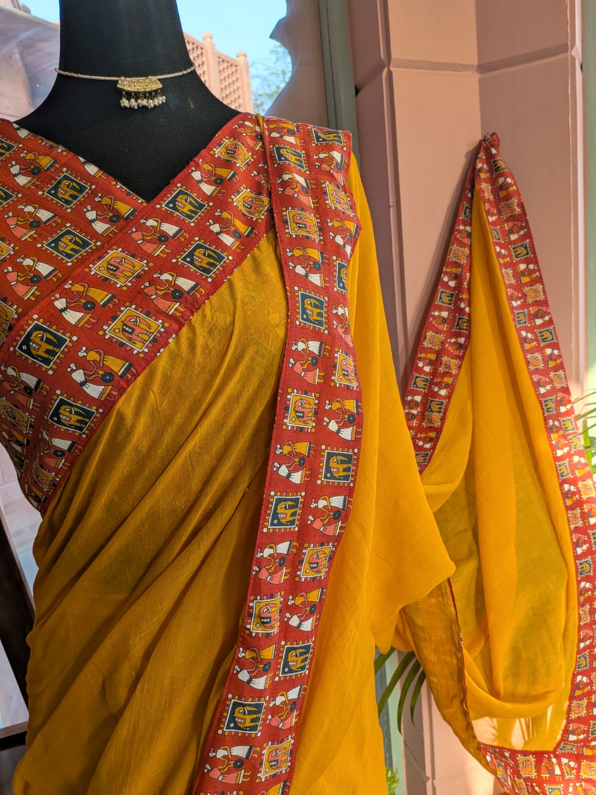 Cotton Mulmul Saree with Unstitched Blouse Piece