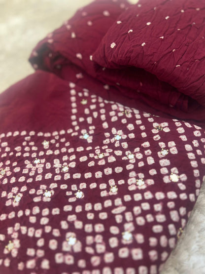 Beautiful Bandhini Print Suit (Unstitched)