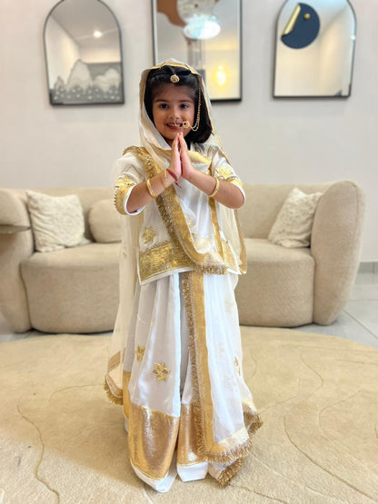 Little Girl Gota Work Modal Slik Kid Poshak