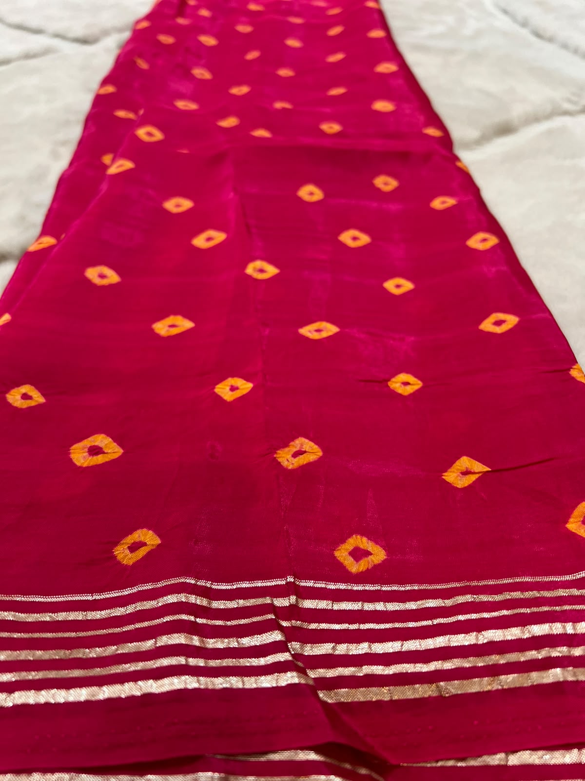 Beautiful H.O Silk Saree with Zari Weaving and Blouse piece