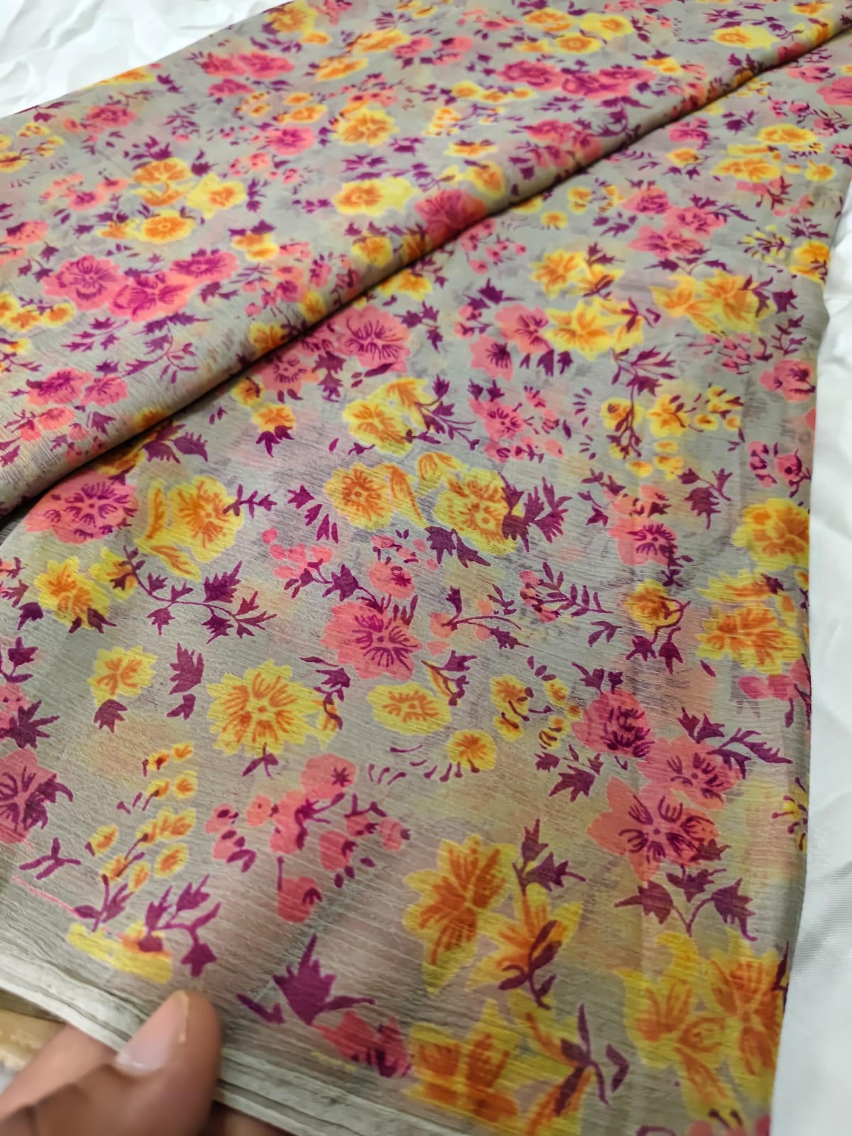 Beautiful Printed Saree with Blouse Piece