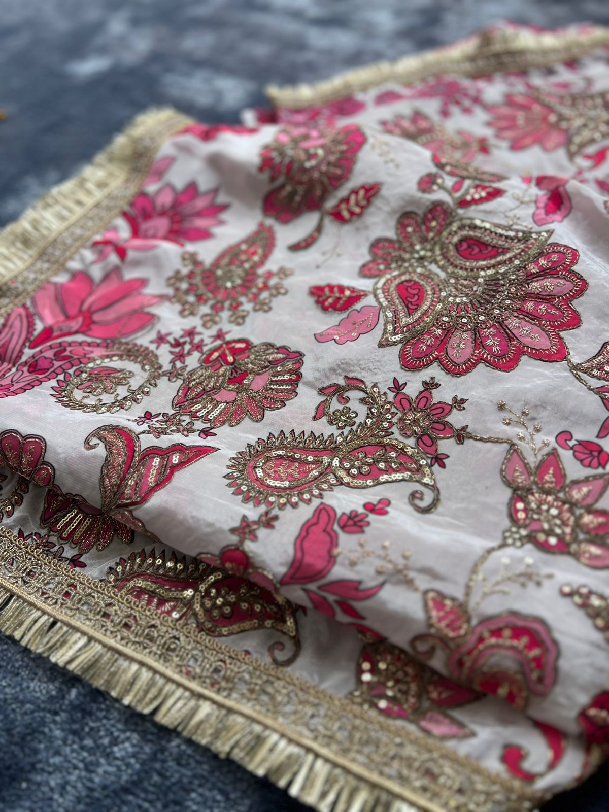 Pure Crepe Designer Saree With Same Fabric Blouse Piece