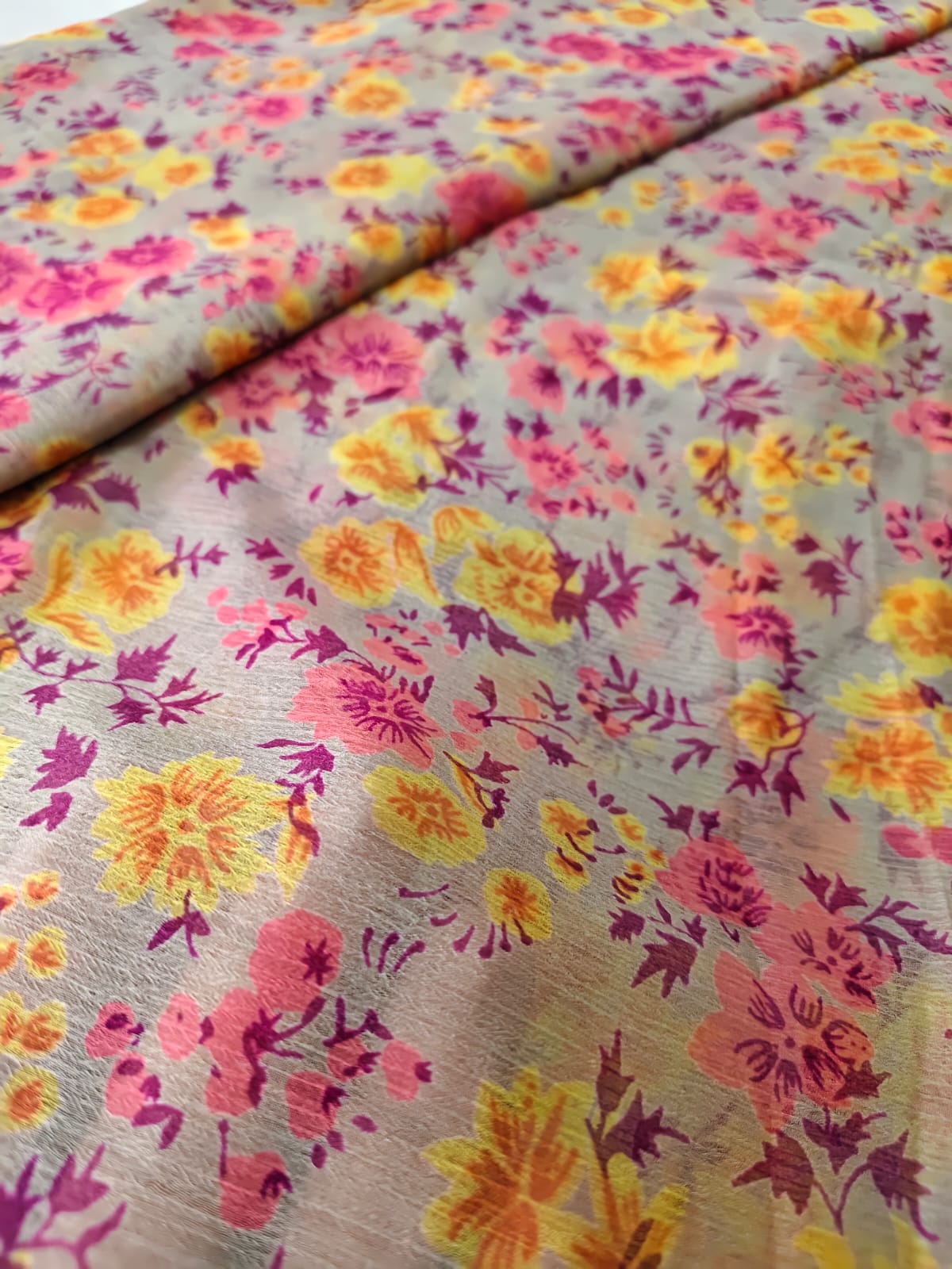 Beautiful Printed Saree with Blouse Piece