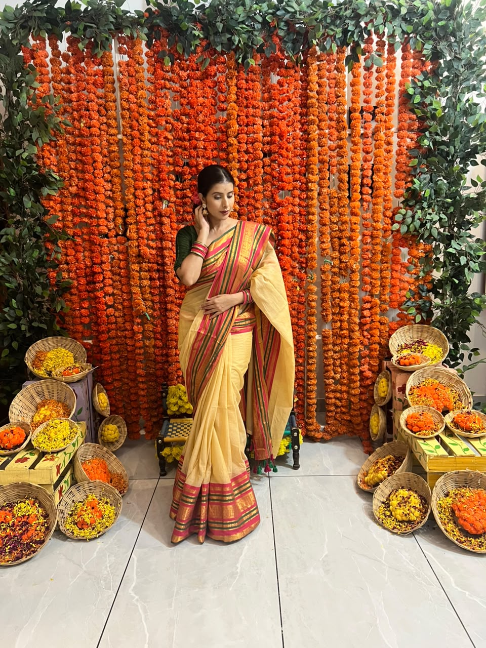 Beautiful Malmal Saree with Blouse Piece