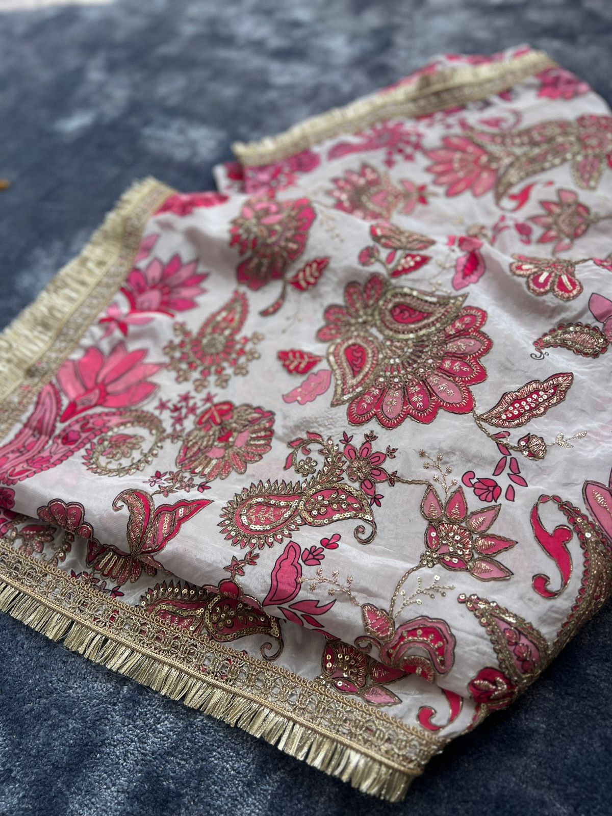 Pure Crepe Designer Saree With Same Fabric Blouse Piece