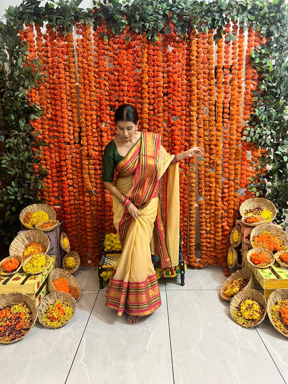 Beautiful Malmal Saree with Blouse Piece
