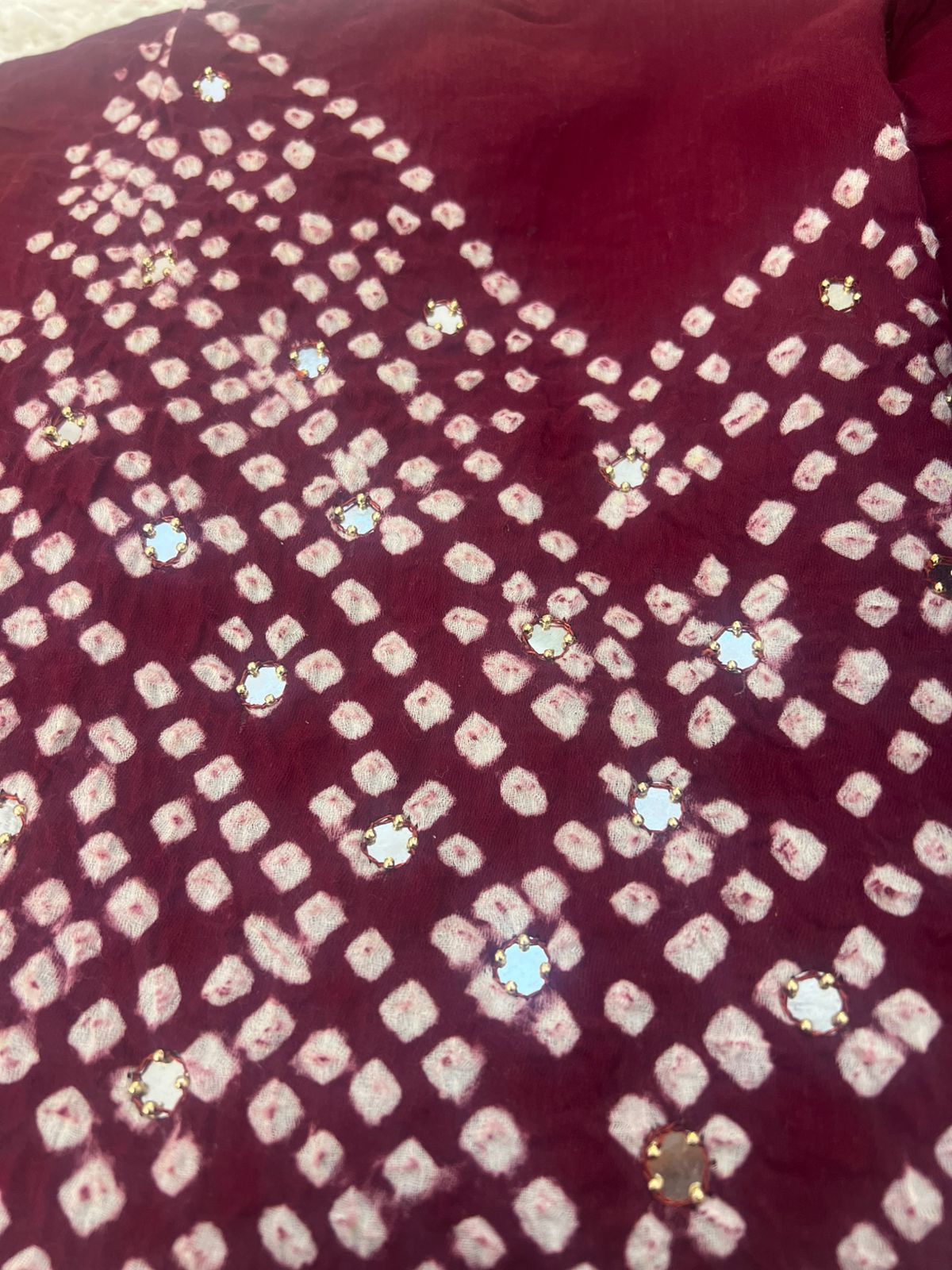 Beautiful Bandhini Print Suit (Unstitched)