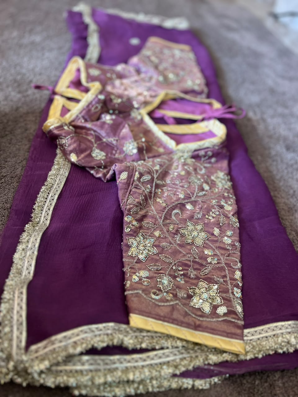 Beautiful Wine-Purple Color Chiffon Saree with Kanchli Blouse