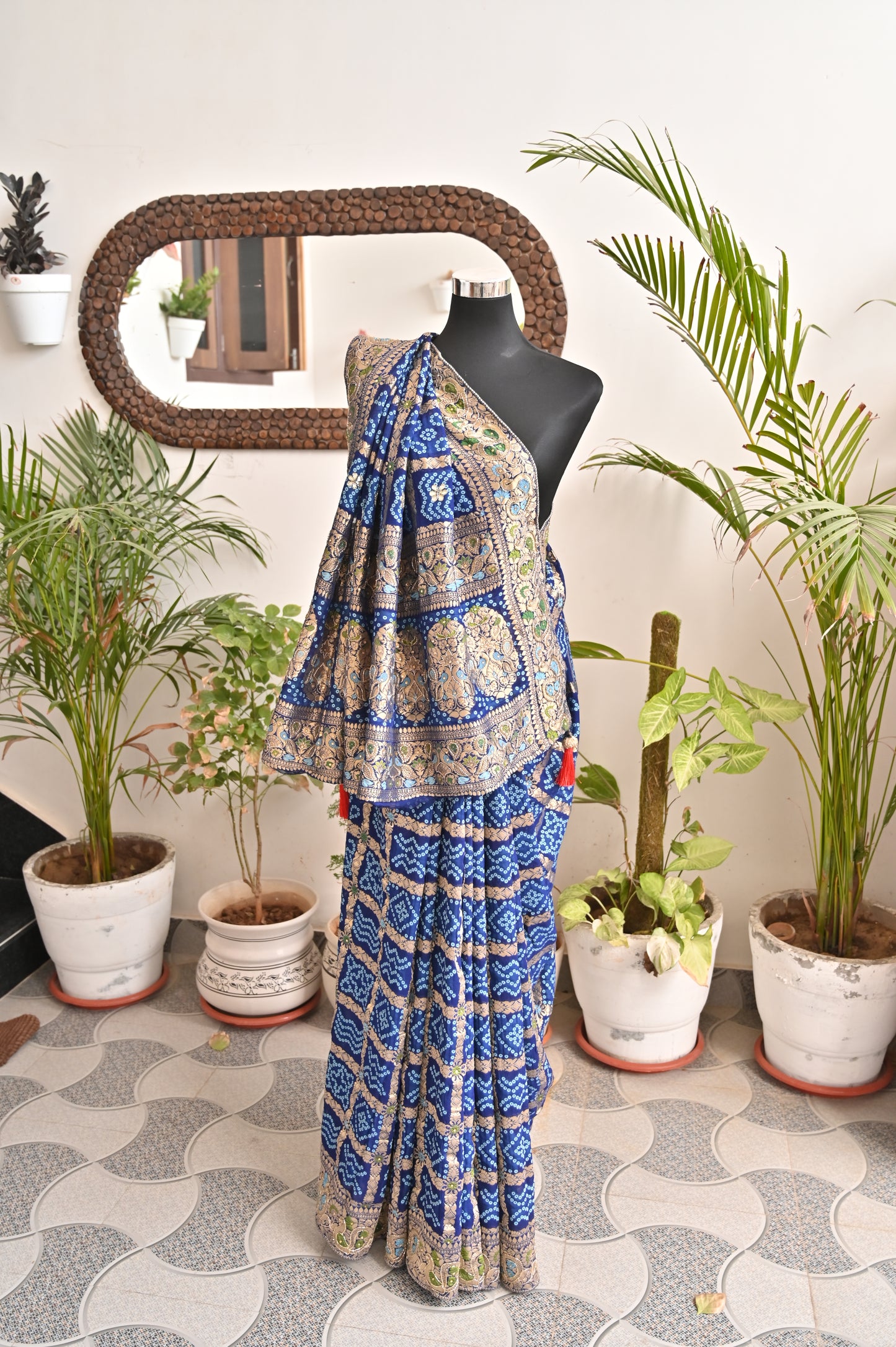 Beautiful Peacock Blue Ghat Chola Saree